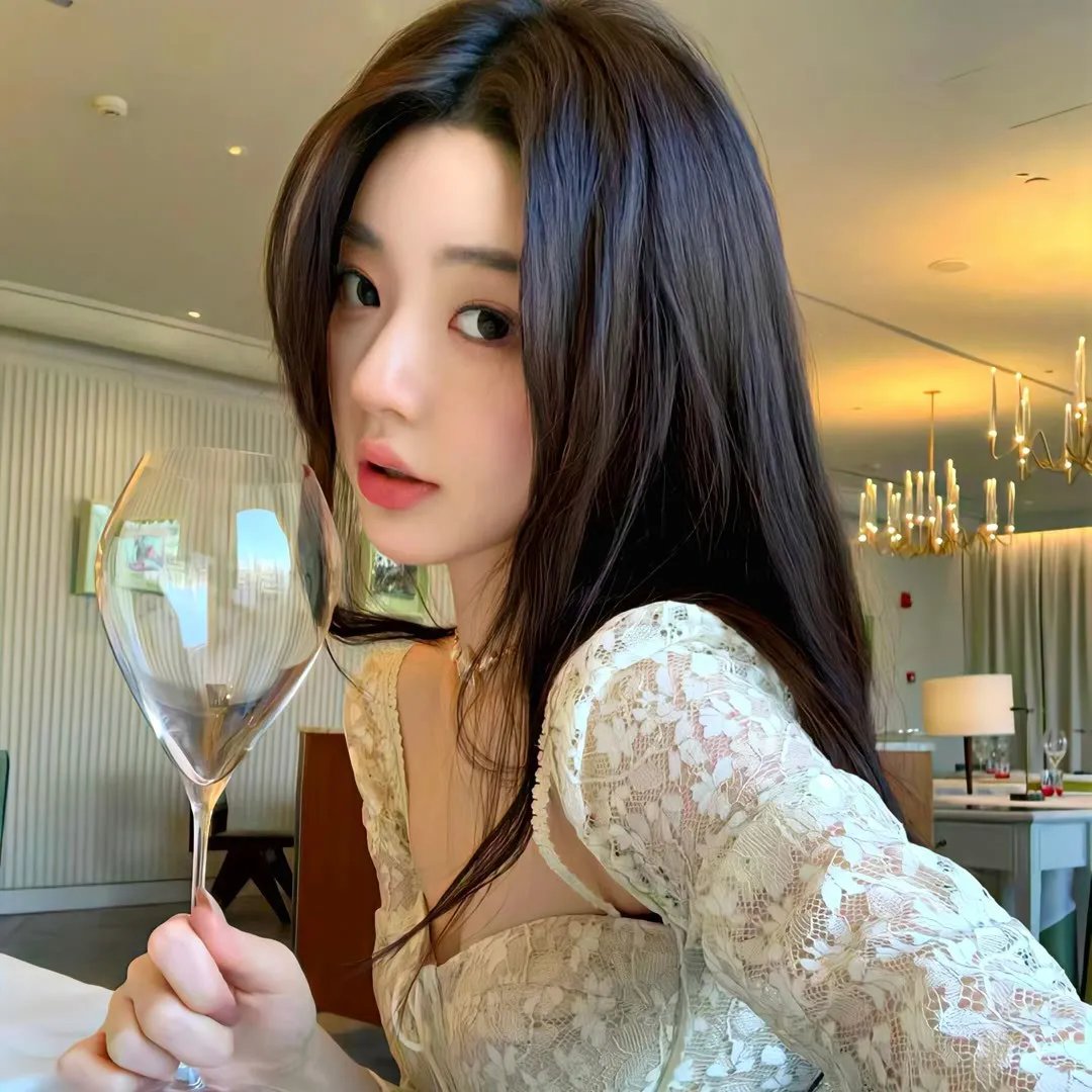 阿齐兹·安萨里:此时此刻